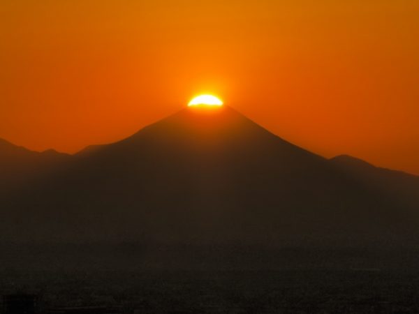 19年1月23日 1月30日一起遠眺一年間僅有數天能看見的 鑽石富士山 Sally Asia 繁體版