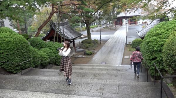 人気声優 高柳知葉が護国寺で念願の初スポットを巡る 第10回 声優カメラ旅 は3月23日放送 Sally Asia
